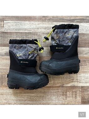 -Columbia Like-New Black Winter Boots